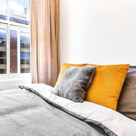 לונדון Luxstay2 Earls Court Apartment - Sleeps Up To 8 מראה חיצוני תמונה