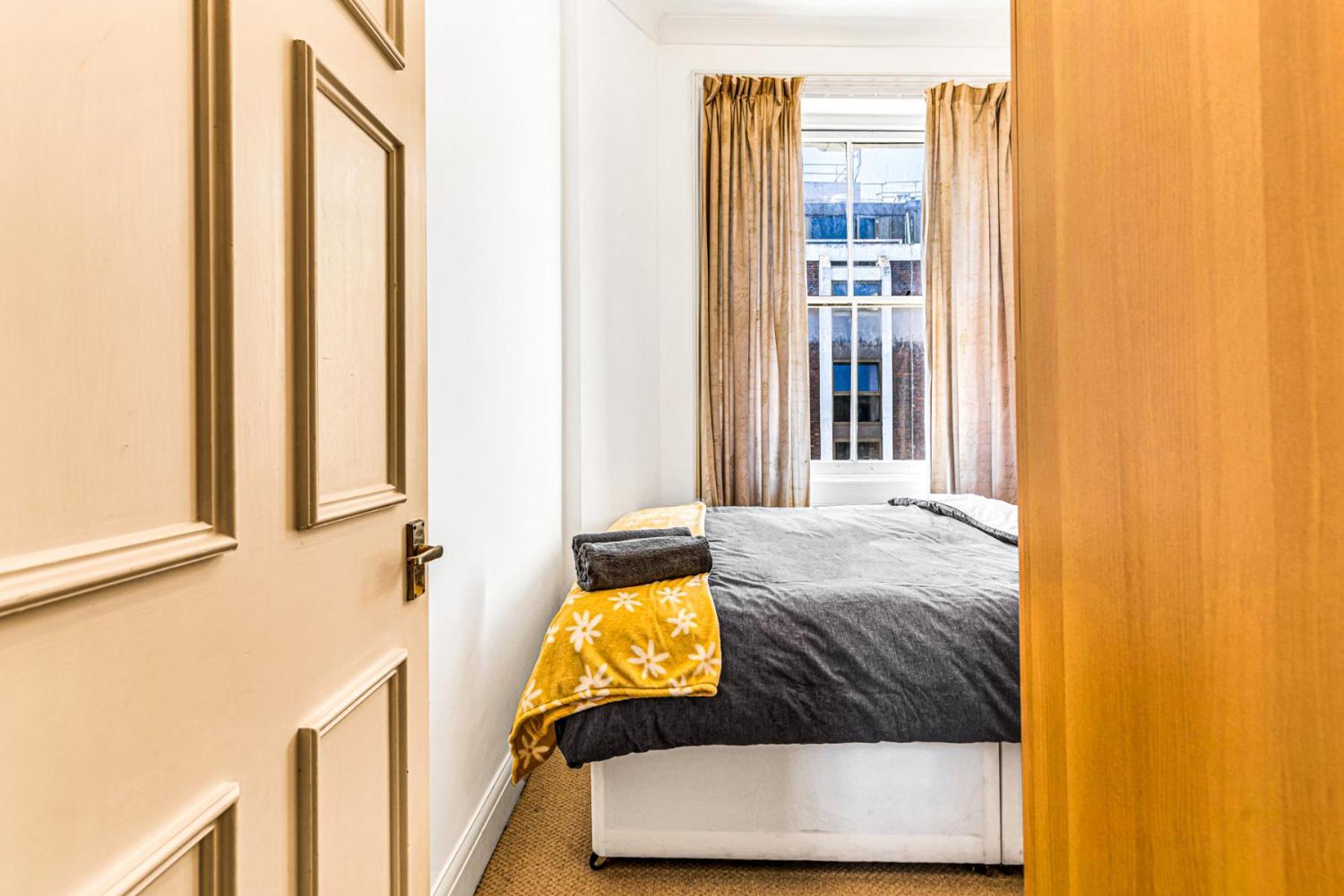לונדון Luxstay2 Earls Court Apartment - Sleeps Up To 8 מראה חיצוני תמונה